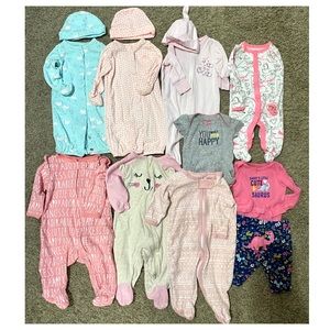 Lot of baby girl clothes, newborn-3 months, gowns, pajamas, outfits